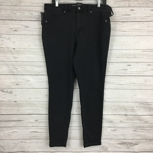 Mossimo Supply Co. Denim - Mossimo SHORT high rise skinny black jegging jeans